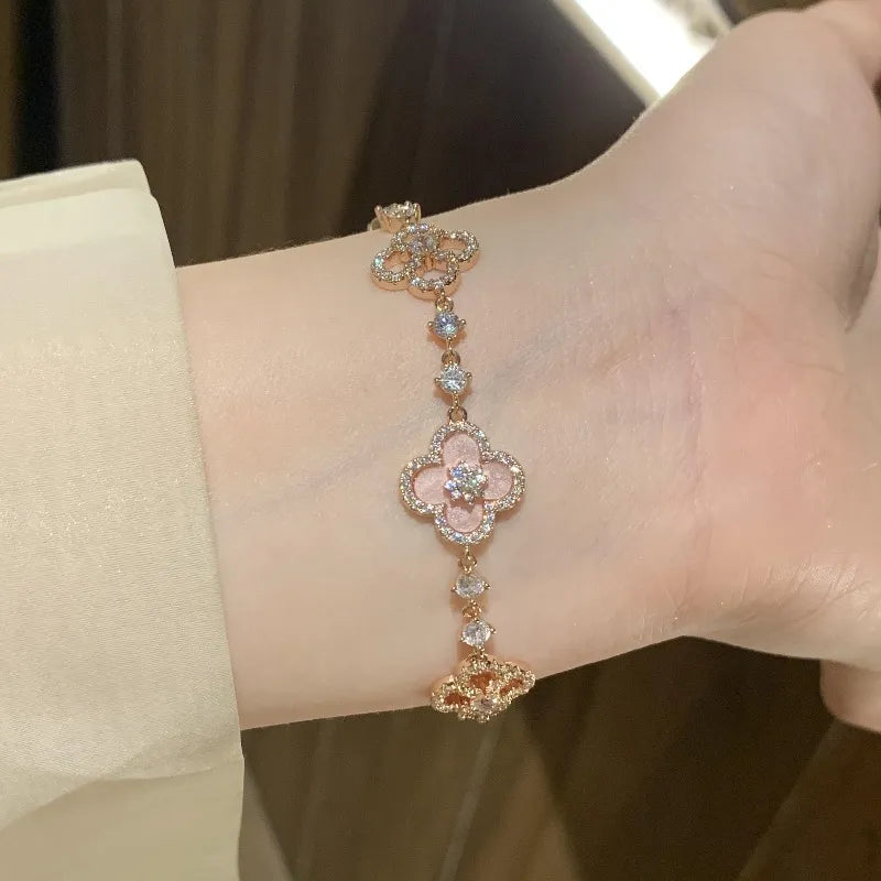 Ovalira® Lucky Clover Crystal Bracelet – Elegant 18K Gold-Tone Gift for Her